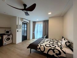 Sims Avenue (D14), Shop House #603652941